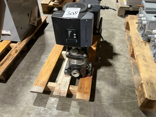 Grundfos crne3-5a-fgj-g-v-hqqv waterpomp - afbeelding 3 van  7
