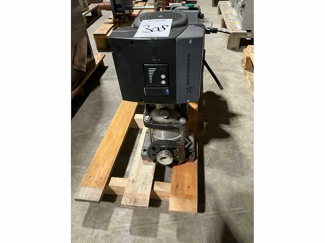 Grundfos crne3-5a-fgj-g-v-hqqv waterpomp - afbeelding 4 van  7