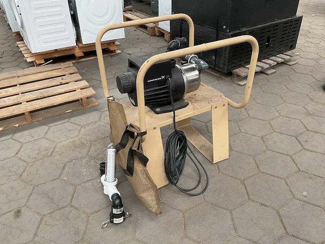 Grundfos legerwaterpomp - afbeelding 1 van  4