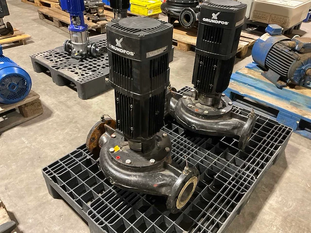 Grundfos lme 90-160/162a circulatiepomp - afbeelding 1 van  4
