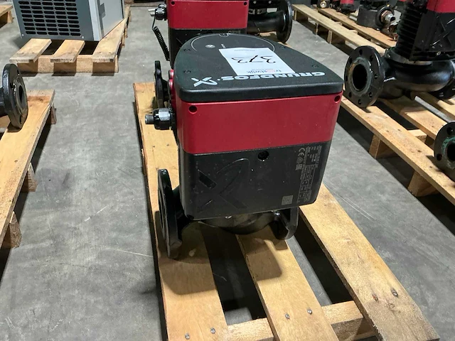 Grundfos magna1 50-40 f240 circulatiepompunit dn50 - afbeelding 2 van  8