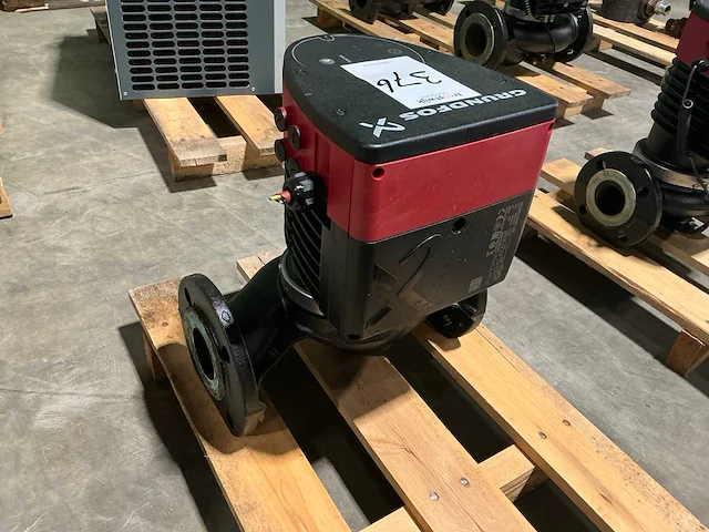 Grundfos magna1 65-80f340 circulatiepomp unit dn65 - afbeelding 1 van  6