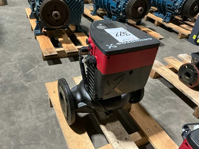 Grundfos magna3- 80-120f 360 circulatiepomp unit dn80 - afbeelding 1 van  7