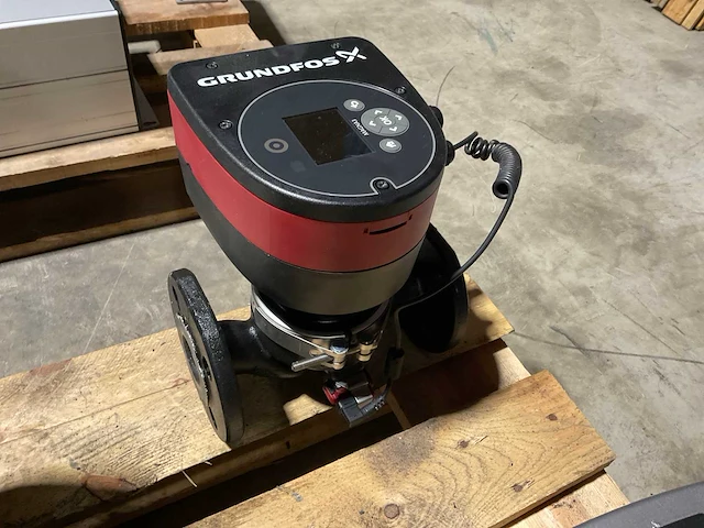 Grundfos magna3 32-80 f220 circulatiepomp - afbeelding 1 van  2