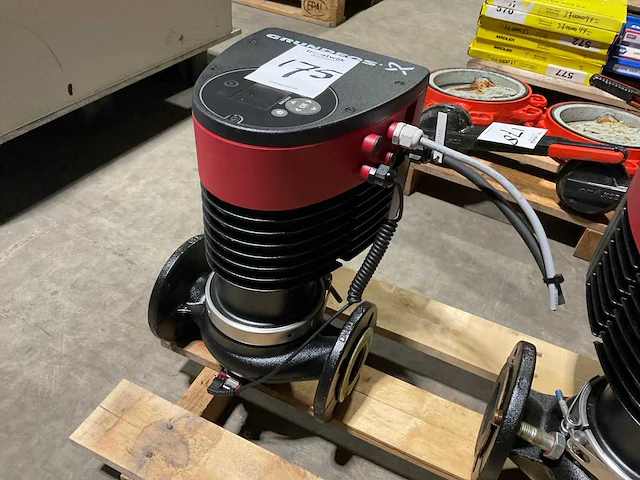 Grundfos magna3 40-150 f 250 circulatiepomp - afbeelding 2 van  3
