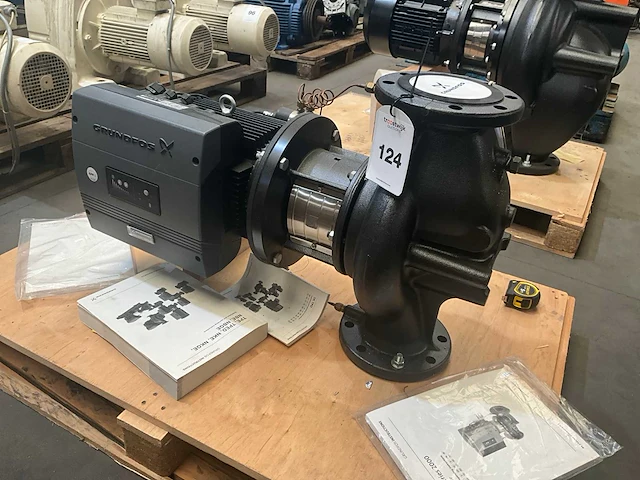 Grundfos mge132 inline centrifugaalpomp - afbeelding 2 van  6
