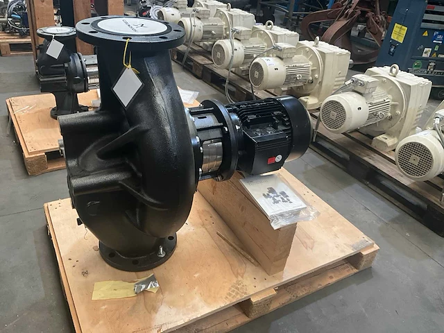 Grundfos tp 150-90 centrifugaalpomp - afbeelding 1 van  5