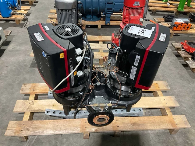Grundfos tpde 40-100/4 inline circulatiepomp - afbeelding 1 van  4