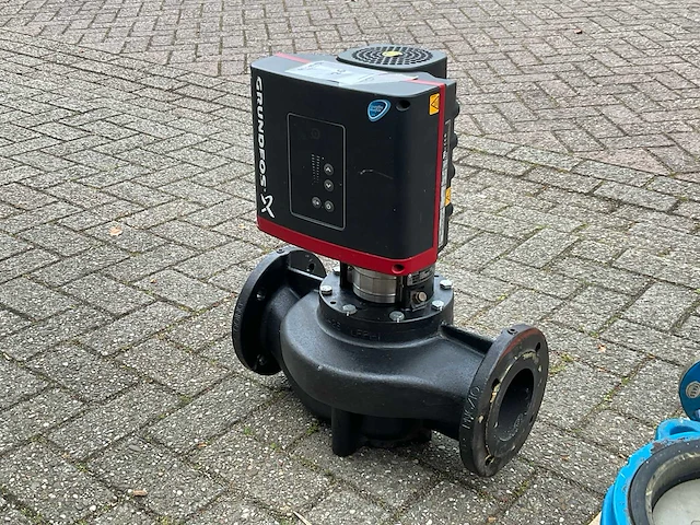 Grundfos tpe 100-60/4 elektrische circulatiepomp - afbeelding 2 van  7