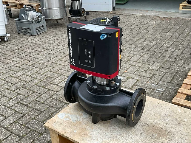 Grundfos tpe 100-60/4 elektrische circulatiepomp - afbeelding 3 van  8