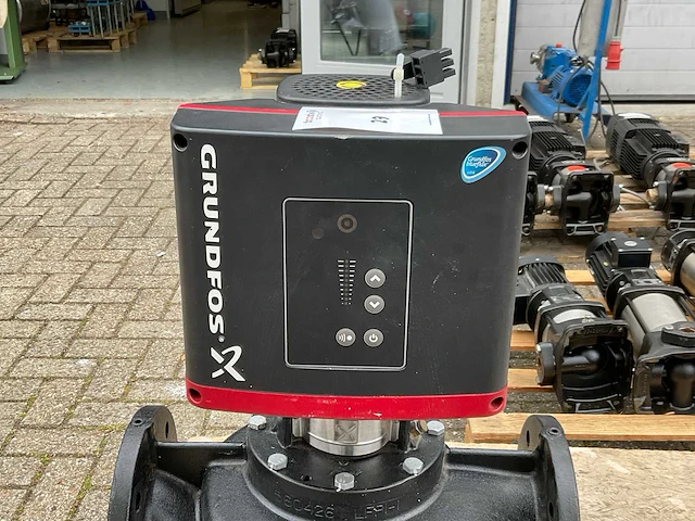 Grundfos tpe 100-60/4 elektrische circulatiepomp - afbeelding 7 van  8