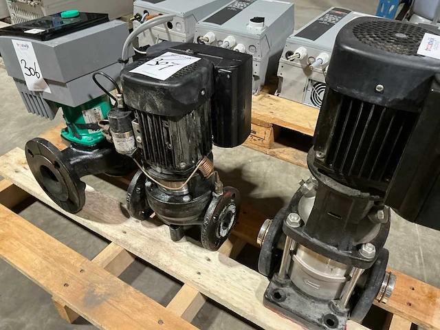 Grundfos tpe series 2000 waterpomp - afbeelding 1 van  9