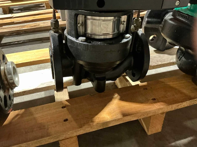 Grundfos tpe series 2000 waterpomp - afbeelding 4 van  9
