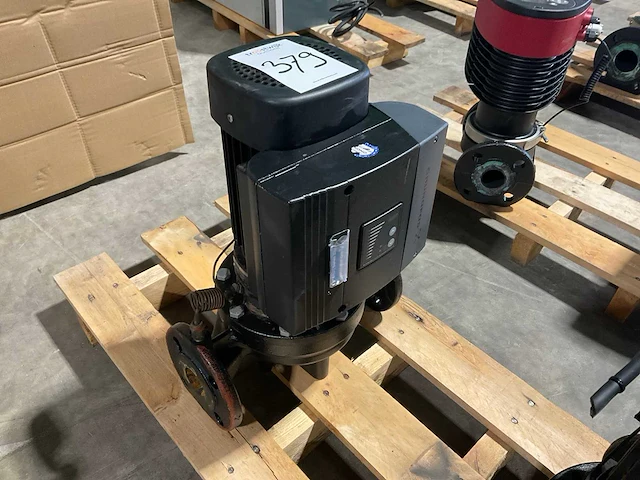 Grundfos tpe40-230/2-s a-f-a-bube pompunit dn100/pn16 - afbeelding 2 van  5