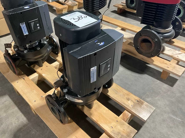 Grundfos tpe40-230/2-s a-f-a-bube pompunit dn100/pn16 - afbeelding 2 van  5