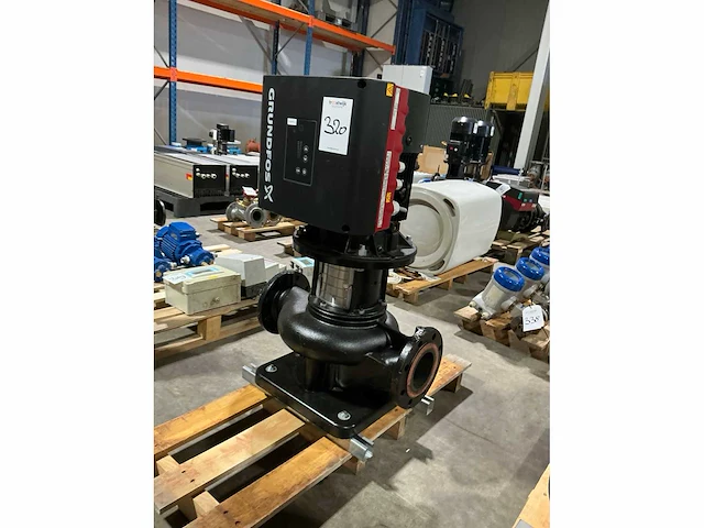 Grundfos tpe400-250/2 a-f-a-bqqe-nd1 pompunit dn100/pn16 - afbeelding 2 van  7
