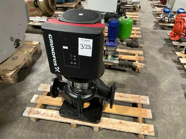 Grundfos tpe400-250/2 a-f-a-bqqe-nd1 pompunit dn100/pn16 - afbeelding 2 van  9