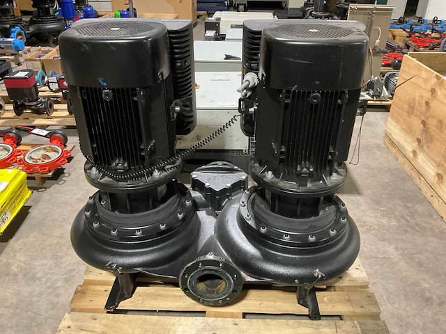 Grundfos tped 100-250/4 inline pompunit - afbeelding 2 van  4