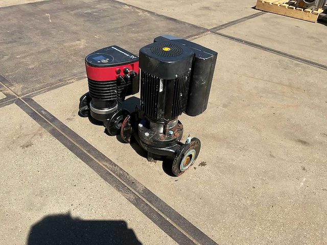 Grundfos waterpomp (2x) - afbeelding 3 van  8