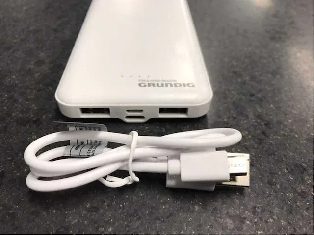 Grundig - 10000mah - powerbank (16x) - afbeelding 2 van  5