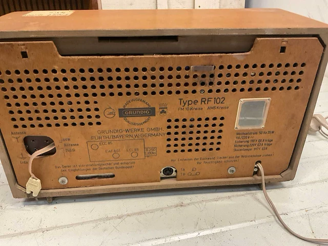 Grundig 2340 / 2147 / rf102 / 3040 antieke radio (6x) - afbeelding 3 van  13