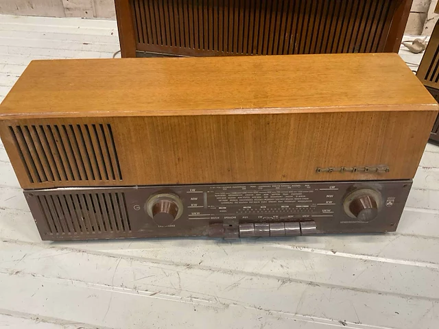 Grundig 2340 / 2147 / rf102 / 3040 antieke radio (6x) - afbeelding 9 van  13