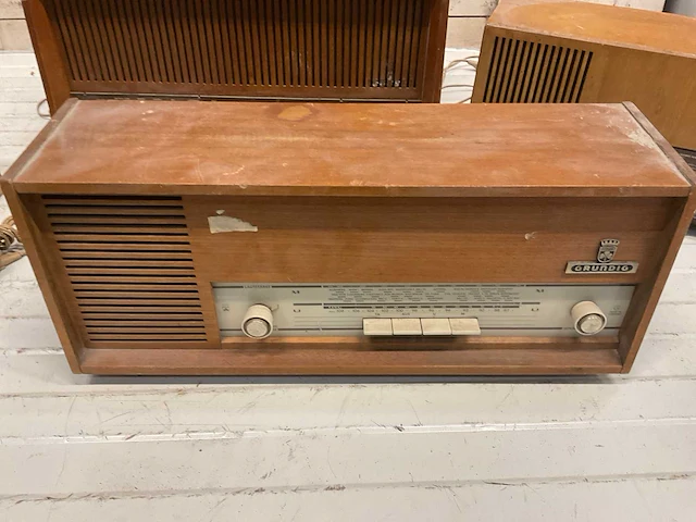 Grundig 2340 / 2147 / rf102 / 3040 antieke radio (6x) - afbeelding 11 van  13