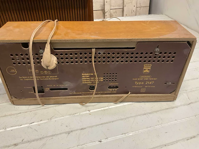 Grundig 2340 / 2147 / rf102 / 3040 antieke radio (6x) - afbeelding 13 van  13