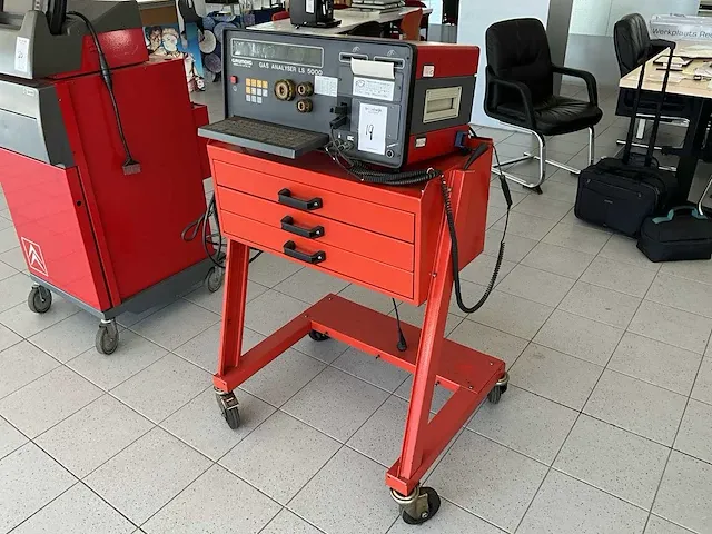 Grundig ls 5000 4 gas emissie tester - afbeelding 1 van  10
