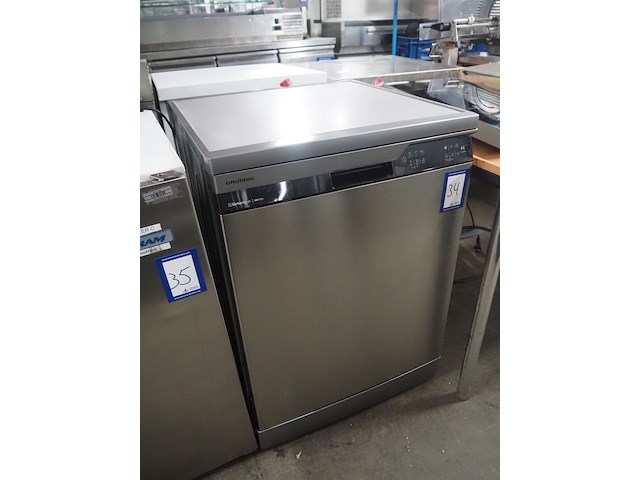 Grundig - afbeelding 2 van  8