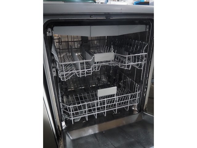 Grundig - afbeelding 3 van  8