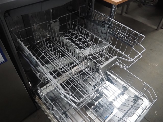 Grundig - afbeelding 6 van  8