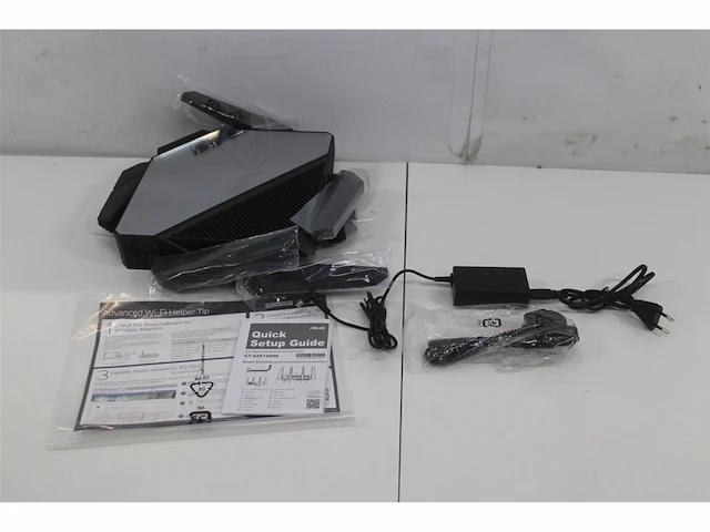 Gt-axe16000 quad-band wifi 6e (802.11ax) gaming router, new 6 ghz band, dual 10g ports, 2.5g wan port, dual wan - afbeelding 2 van  2