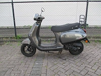 Gts - bromscooter - toscana dynamic injectie - scooter - afbeelding 1 van  11