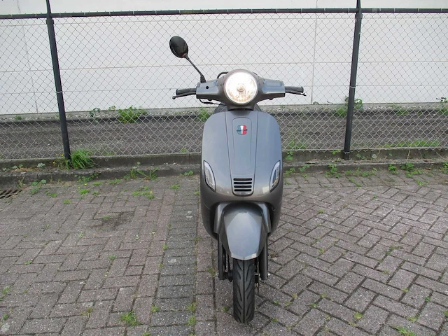 Gts - bromscooter - toscana dynamic injectie - scooter - afbeelding 5 van  11