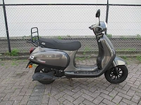 Gts - bromscooter - toscana dynamic injectie - scooter - afbeelding 8 van  11
