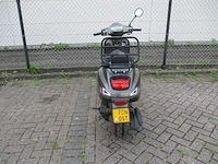 Gts - bromscooter - toscana dynamic injectie - scooter - afbeelding 10 van  11