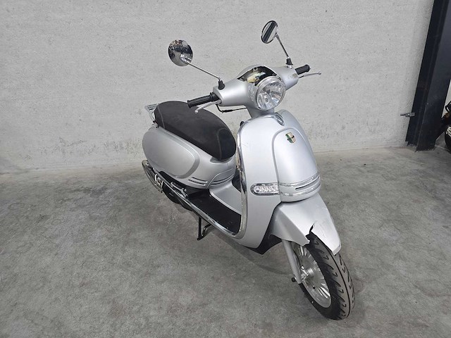 Gts - snorscooter - bellavista - 4t 25km uitvoering dpj98t - afbeelding 3 van  7