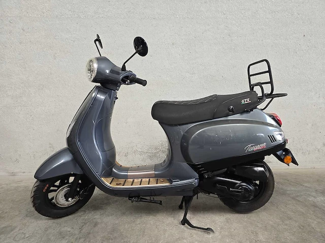 Gts - snorscooter - toscana pure - 4t 25km uitvoering drt08t - afbeelding 1 van  7