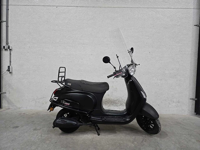 Gts - snorscooter - toscana pure - 4t 25km uitvoering fbj38d - afbeelding 2 van  7