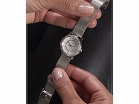 Guess dames horloge gw0534l1 staal quartz met zilverkleurig wijzerplaat en zirkonia en meshband - afbeelding 4 van  4
