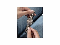 Guess mini luna gw0687l1 dames horloge 30 mm zilverkleurig - afbeelding 4 van  4