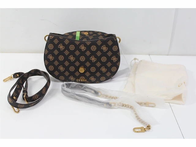Guess schoudertas kuba tri compartment flap shoulder bag mocha logo donkerbruin - afbeelding 4 van  5