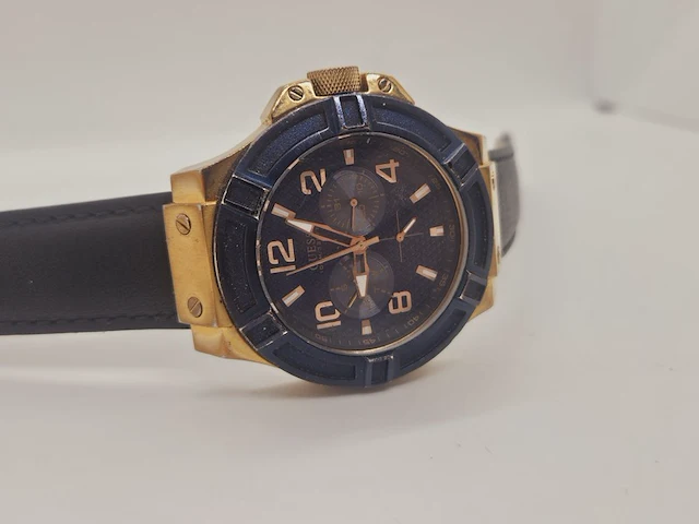 Guess steel herenhorloge met guilloche wijzerplaat - afbeelding 6 van  8