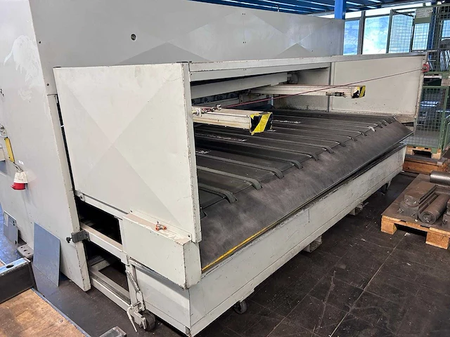 Guillotine fasti 3100 x 6 mm - afbeelding 3 van  3