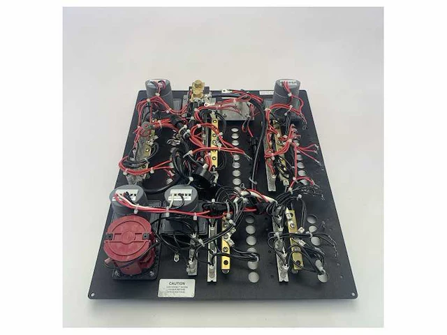 Gulf craft oryx 40 ac | dc distribution panel 12v | 230v - 020-4600-0 - afbeelding 2 van  5
