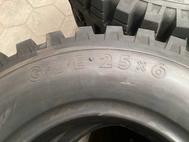 Gumasol g.l.e. heftruckbanden (8x) - afbeelding 6 van  6