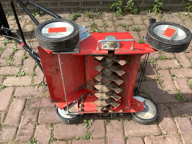 Gunrod mv404 verticuteermachine - afbeelding 3 van  4