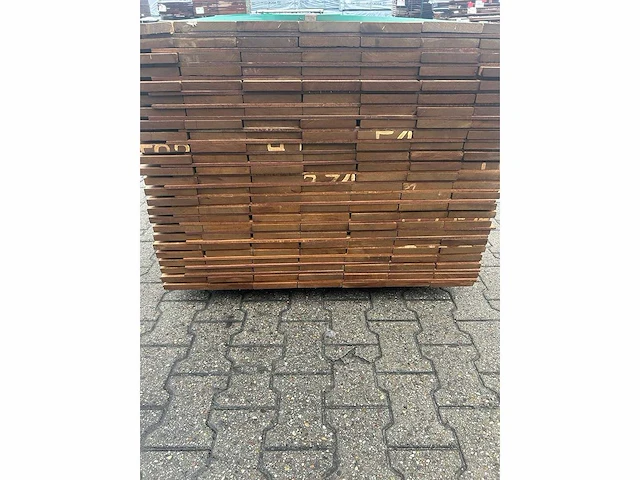 Guyana ipé hardhouten planken 21x145mm, lengte 305cm (26x) - afbeelding 2 van  4