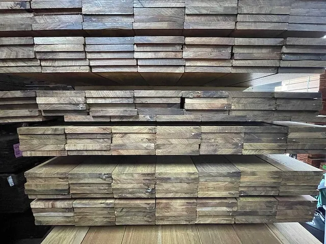 Guyana ipé hardhouten planken geschaafd 18x140mm, lengte 500cm (70x) - afbeelding 3 van  3